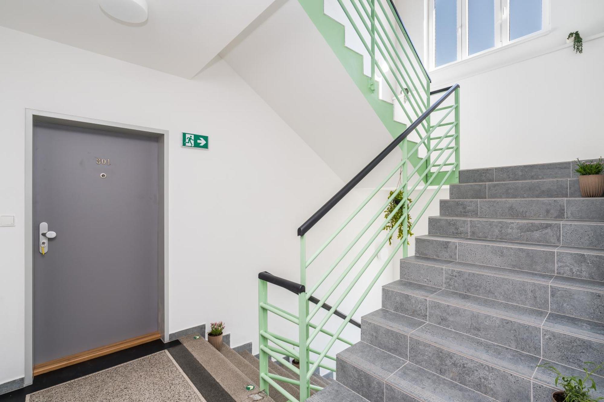 Perla Hradce 302 Apartment Hradec Králové Exterior foto